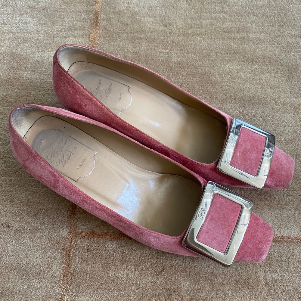 Roger Vivier flat